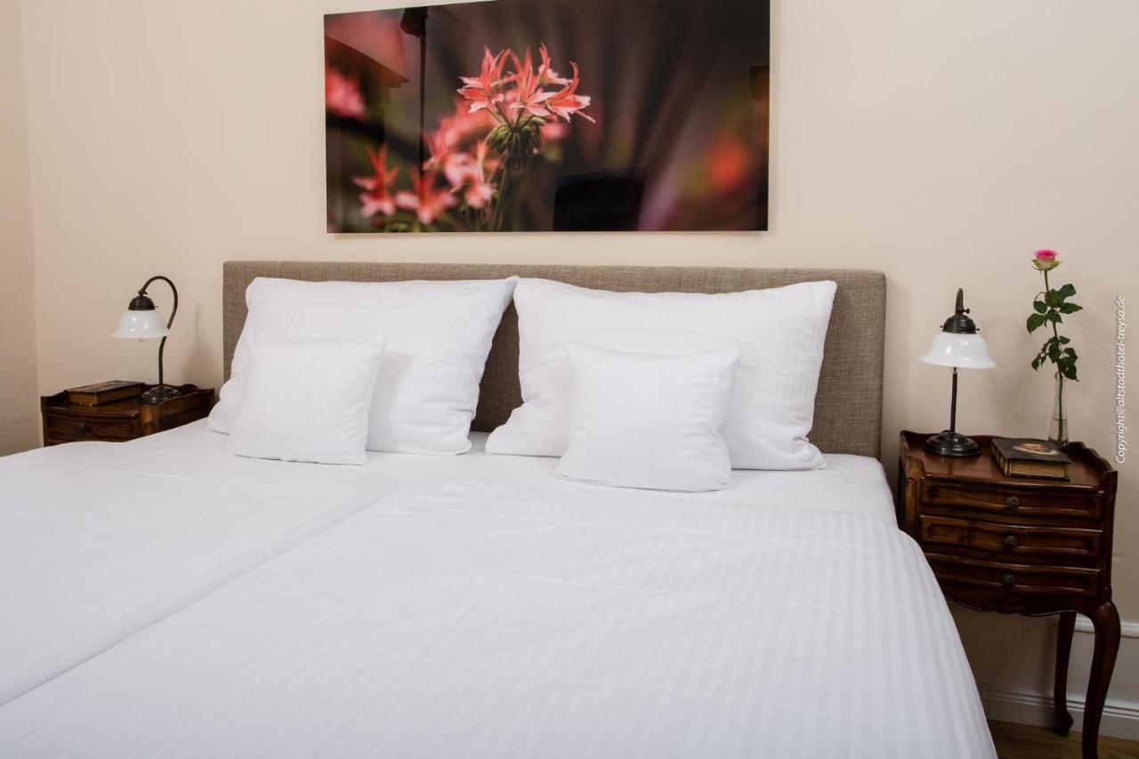 Altstadthotel Treysa 施瓦姆施塔特 外观 照片