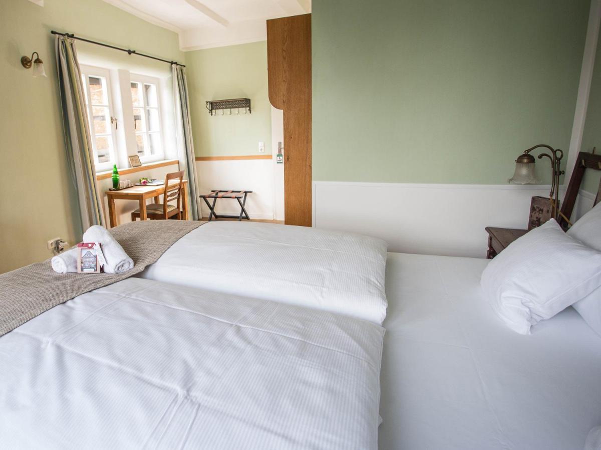 Altstadthotel Treysa 施瓦姆施塔特 外观 照片
